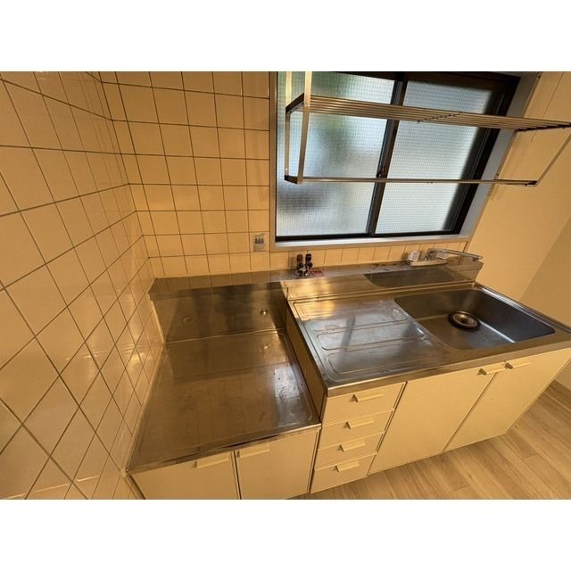 阪急甲陽線 甲陽園駅 徒歩14分 3階建 築37年のキッチン写真