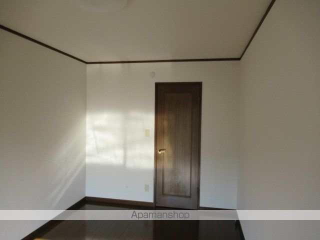 フローリッシュ南葛西の居間写真