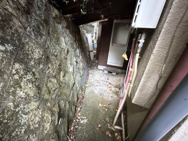 バルコニー　バルコニーからの眺めを楽しみながら食事をしませんか