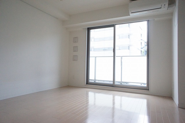 居室・リビング　同タイプ別部屋の写真です