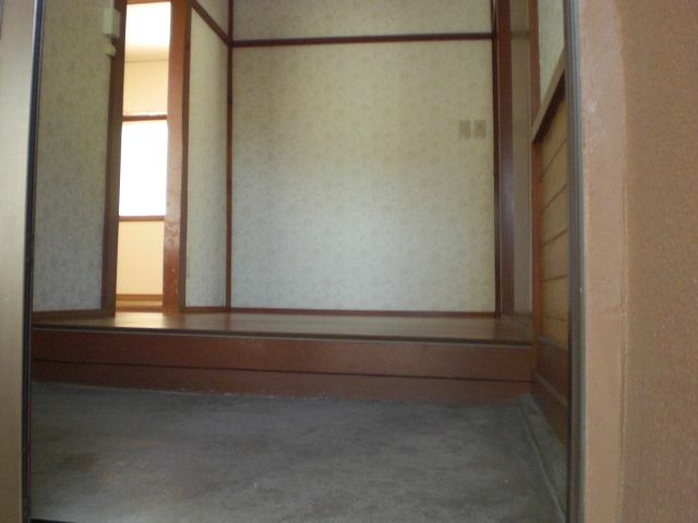 玄関　広々玄関です。