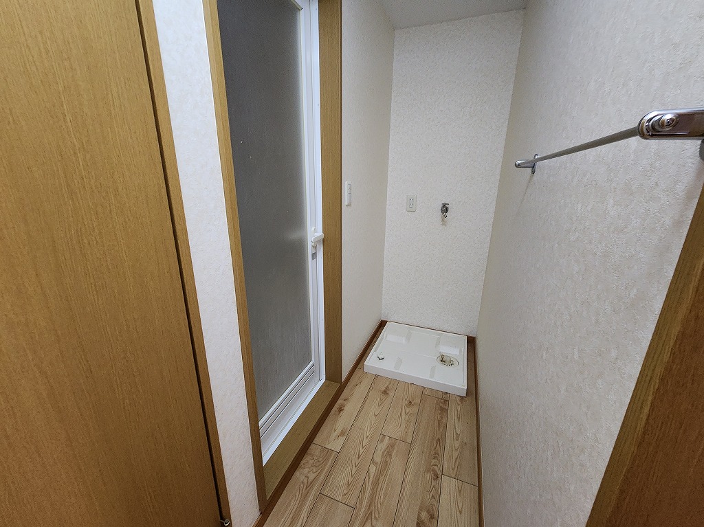 その他設備　脱衣スペース　洗濯機置場あり