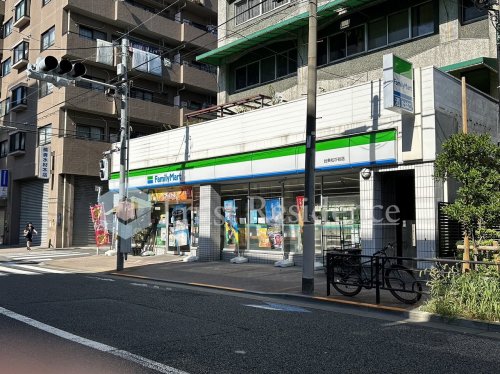 コンビニ　ファミリーマート 台東松が谷店（コンビニ）まで159m