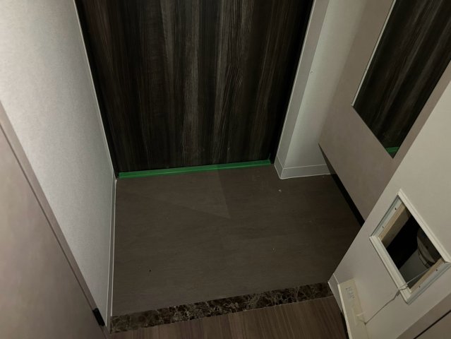 エスリードレジデンス ザ・グラン新大阪フラッツの玄関写真