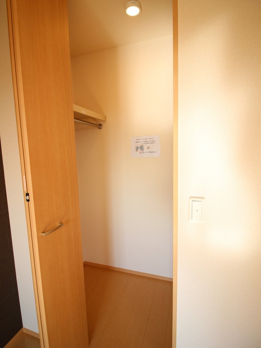 クレセント新町の内装写真
