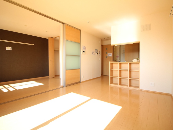 クレセント新町の居間写真