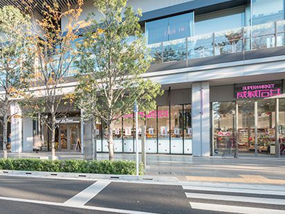 コンビニ　ローソン 飯田橋サクラテラス店（コンビニ）まで120m