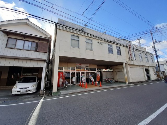 スーパー　サンプラザ 土佐ショッピング店（スーパー）まで110m