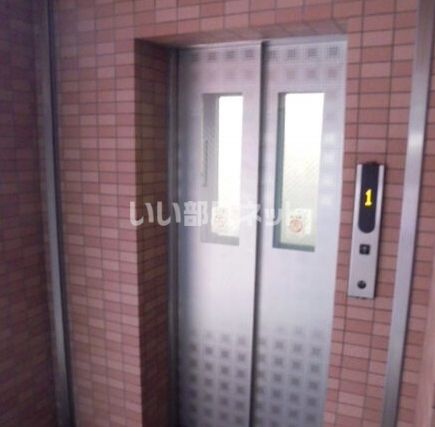 ドゥジェームならの外観写真