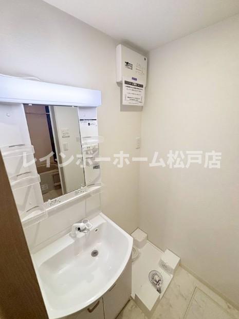 洗面設備　※同施工参考写真