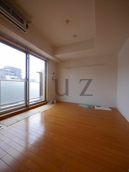 居室・リビング　綺麗なフローリングのお部屋です！