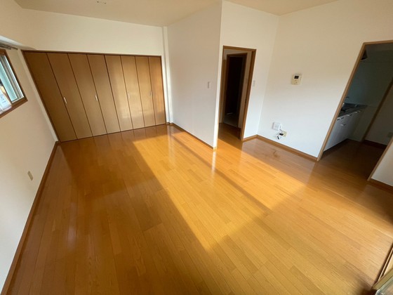 居室・リビング　※別部屋の写真です