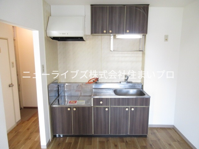 ケイオージェイフラッツのキッチン写真