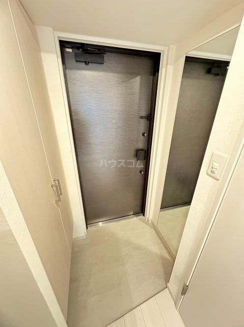 シーズンフラッツ梅田NORTHの玄関写真