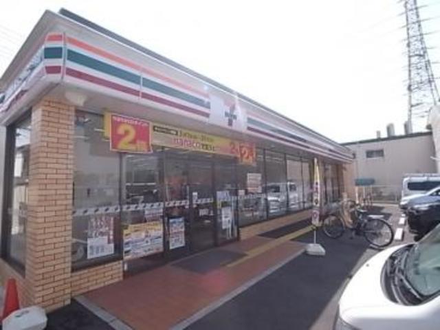 コンビニ　セブンイレブン四條畷江瀬美町店（コンビニ）まで557m