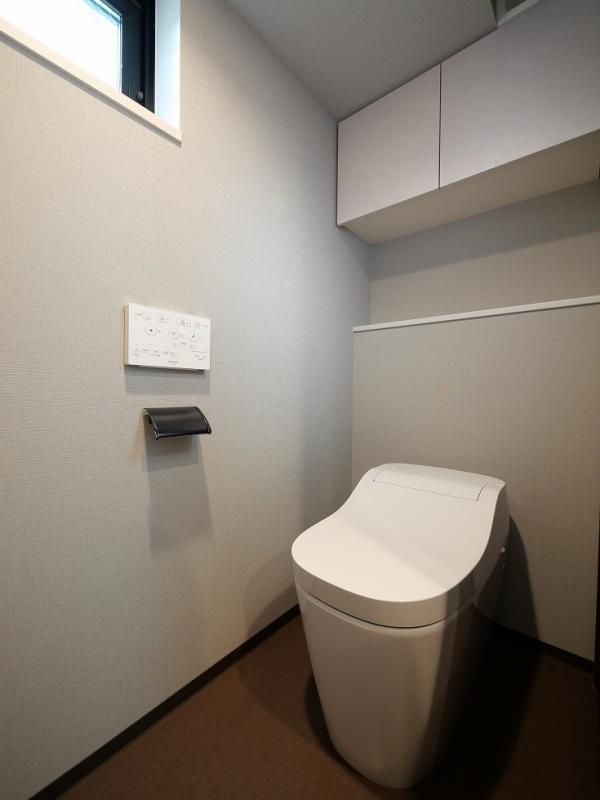 レ・ジェイドクロス千代田神保町のトイレ写真