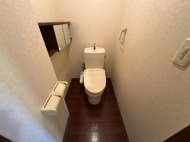 熊本電気鉄道 三ツ石駅 徒歩7分 2階建 築20年のトイレ写真