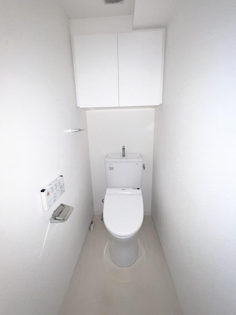 ＪＲ中央線 高円寺駅 徒歩5分 8階建 築14年のトイレ写真