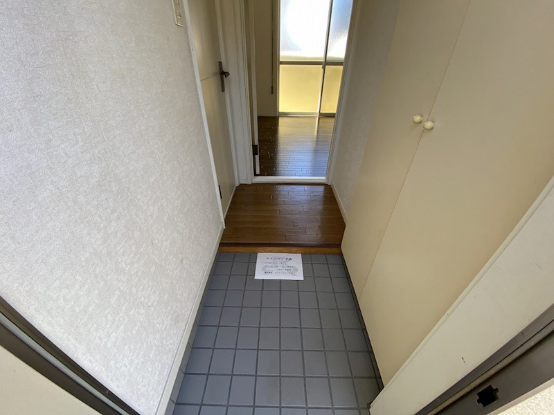 玄関　別部屋参照