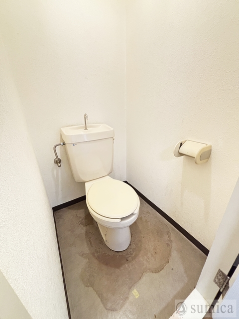 ＪＲ関西本線 平野駅 徒歩6分 5階建 築35年のトイレ写真