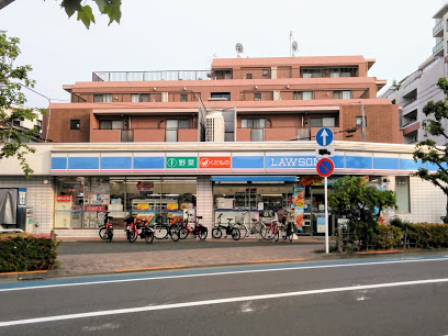 コンビニ　ローソン 大井三丁目店（コンビニ）まで550m