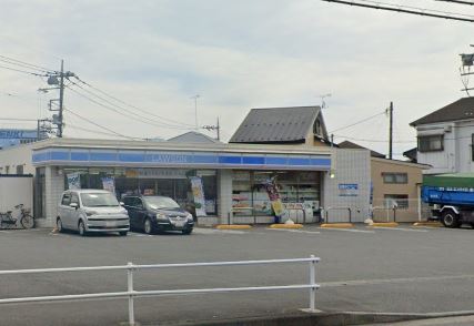コンビニ　ローソン上依知店（コンビニ）まで822m