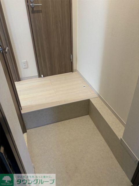 R-Residence南千束の玄関写真