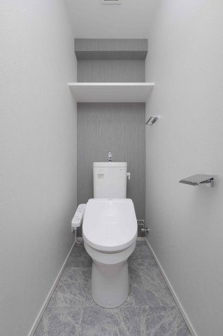 地下鉄空港線 大濠公園駅 徒歩10分 14階建 築6年のトイレ写真