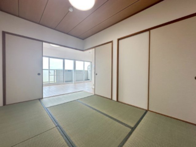 ＪＲ阪和線 和泉府中駅 徒歩14分 12階建 築31年の内装写真