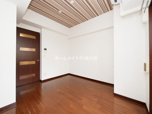 その他部屋・スペース　南東角部屋で明るいです♪