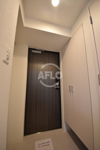 玄関　エスリード大阪梅田WEST　玄関スペース