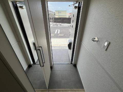 玄関　玄関（イメージ）