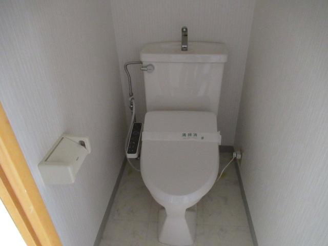 トイレ　落ち着いたトイレです