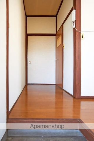 京王井の頭線 三鷹台駅 徒歩8分 2階建 築54年の玄関写真
