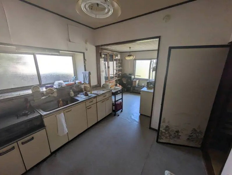 箕郷町戸建の居間写真