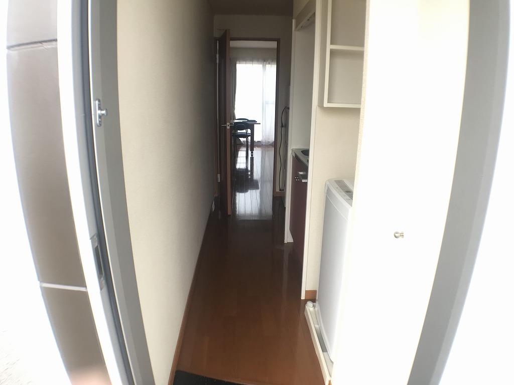 レオパレスSKの玄関写真