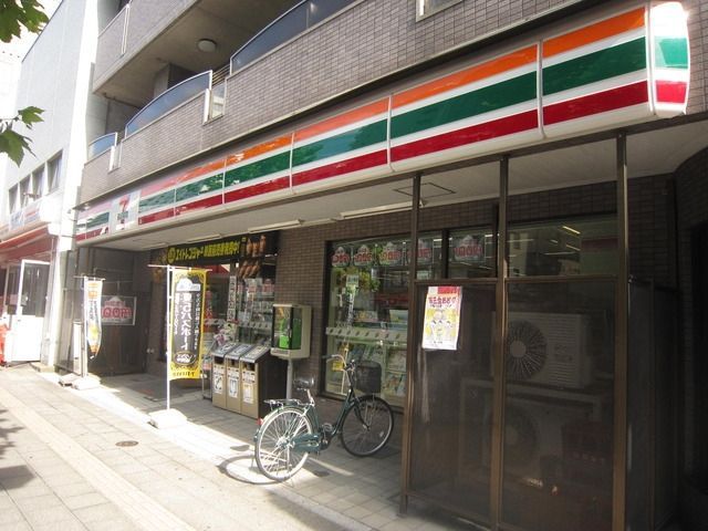 コンビニ　セブンイレブン（コンビニ）まで448m