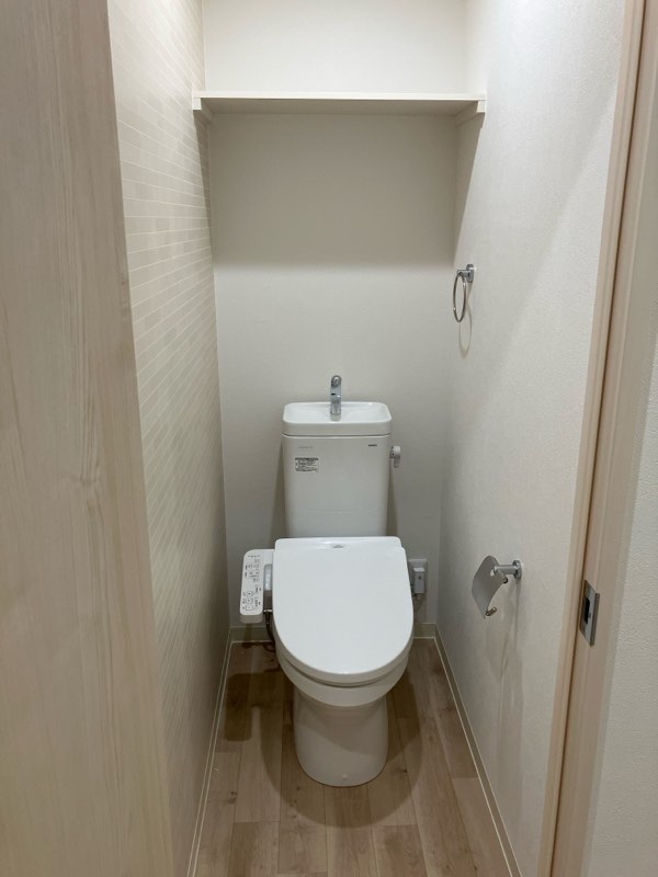 トイレ　ウォシュレット付きのトイレです♪