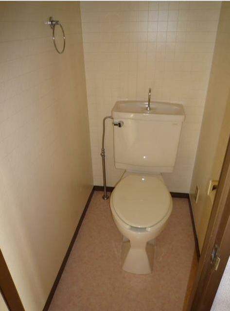 八木ビルのトイレ写真