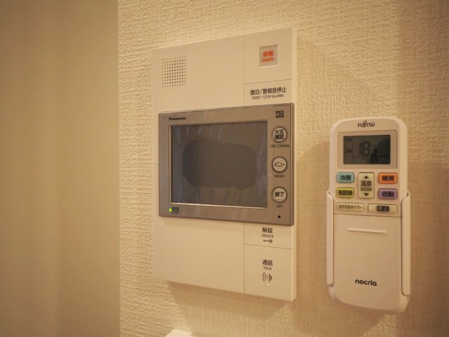 セキュリティ　モニター付きインターホンです