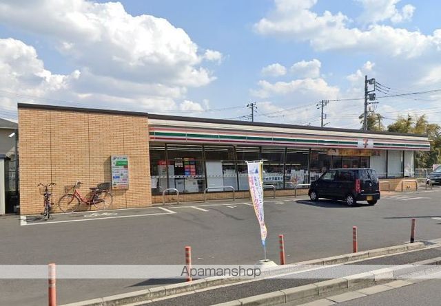 コンビニ　セブンイレブン（コンビニ）まで568m