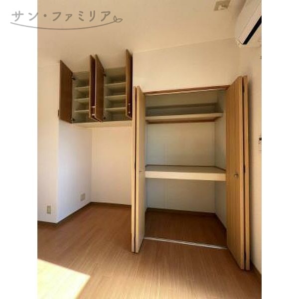 収納　同一物件別部屋写真