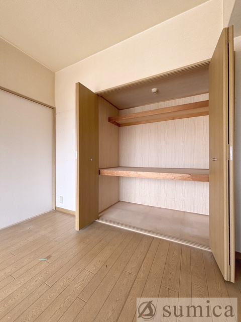 収納　収納力抜群の壁一面のクローゼットです♪♪
