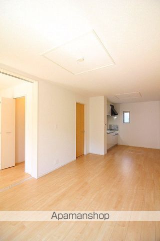 ＪＲ東海道本線 浜松駅 徒歩28分 2階建 築10年の居間写真