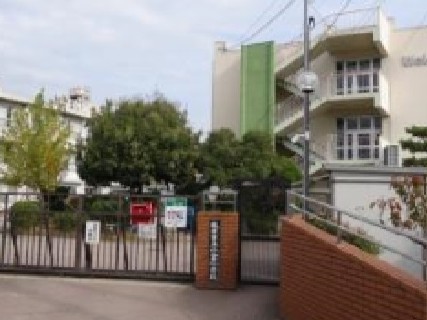 小学校　枚方市立小倉小学校（小学校）まで327m