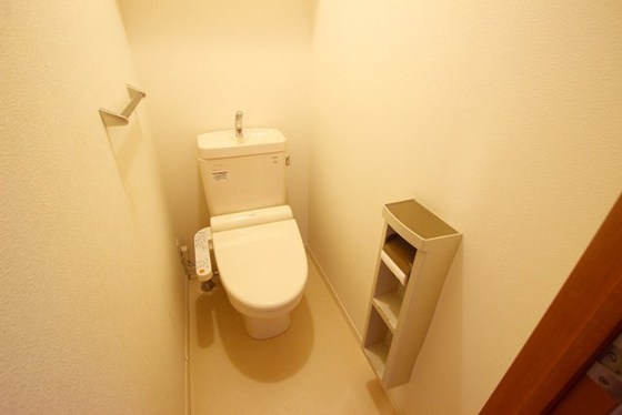 トイレ　※別部屋の写真です