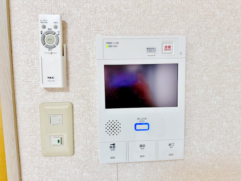 セキュリティ　モニター付インターホン