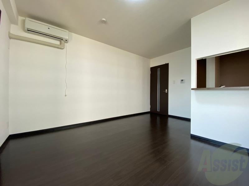 居室・リビング　広くてキレイなお部屋が広がっていて、充実した生活が送れそう。