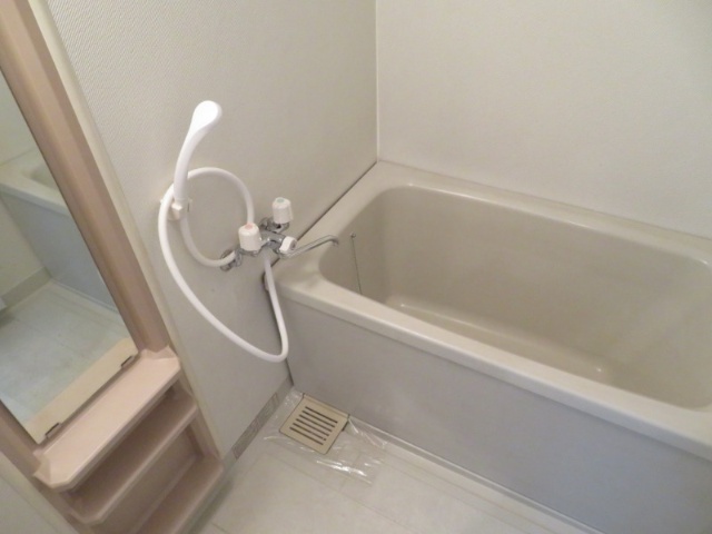 バス・シャワールーム　※他部屋参考写真