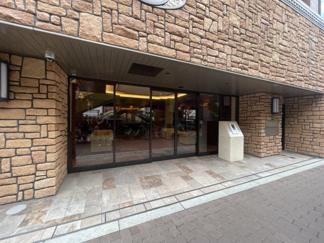 エントランス　ORSUS新大阪　エントランス
